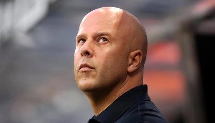 利物浦中场新星不走了！4000万英镑无人买，斯洛特给他更多机会